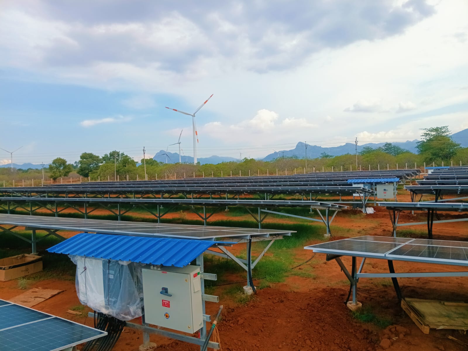Ground mount solar plant installation 4