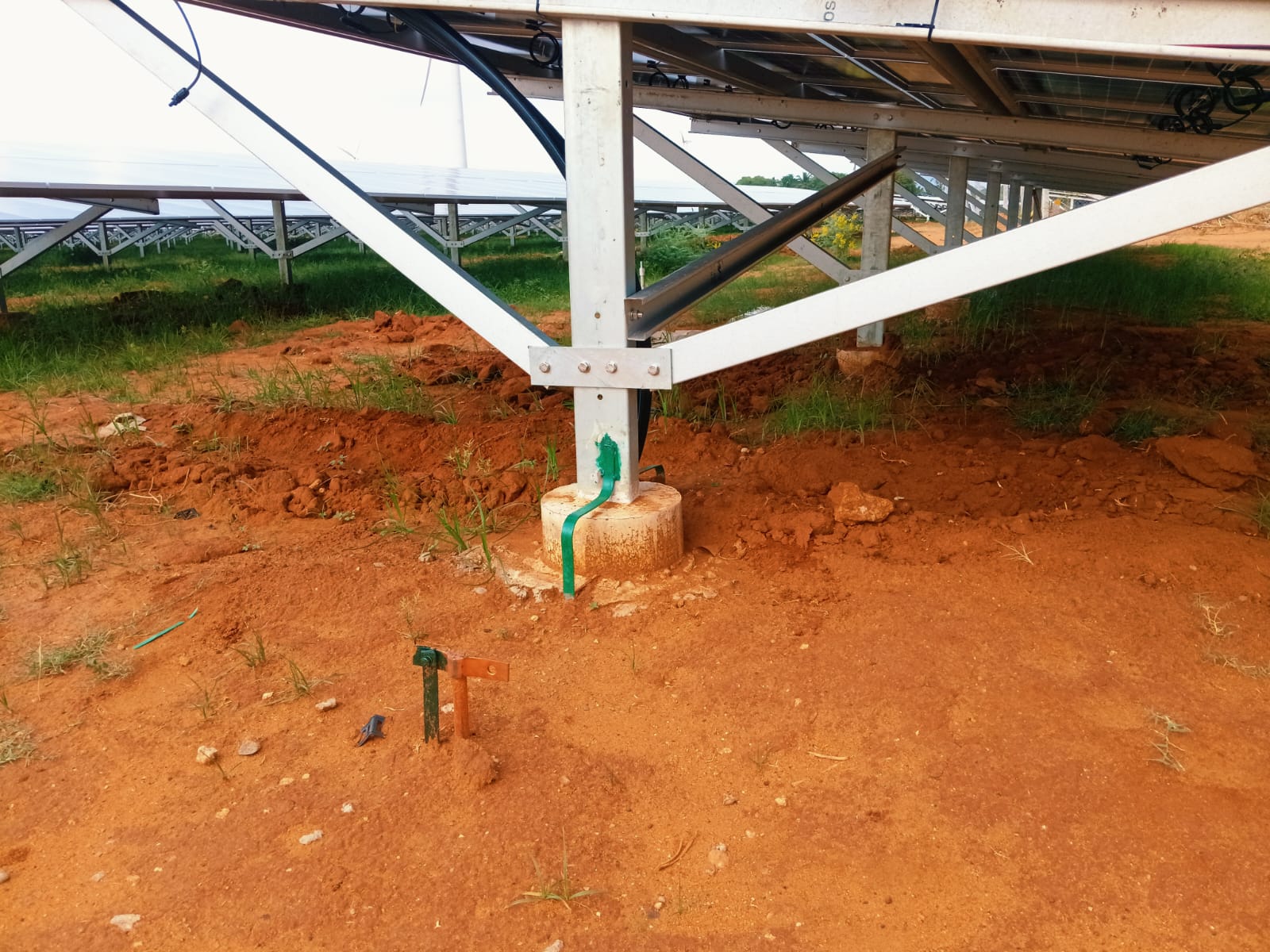 Ground mount solar plant installation 7